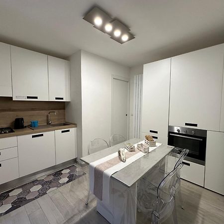 La Perla Di Tamara-Assisi Blu Apartment Bagian luar foto