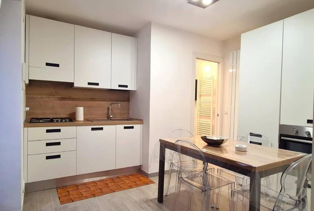 La Perla Di Tamara-Assisi Blu Apartment Bagian luar foto